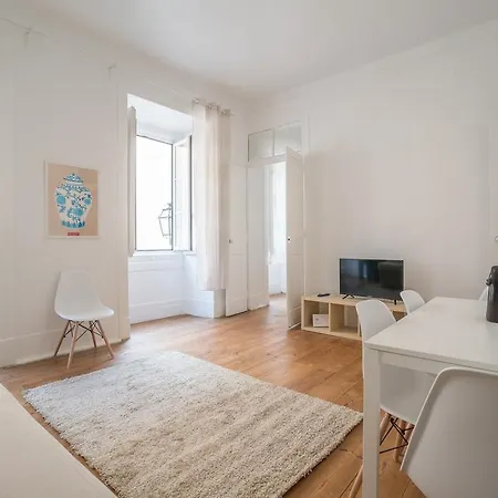 Shortstayflat Downtown Charming Апартаменти